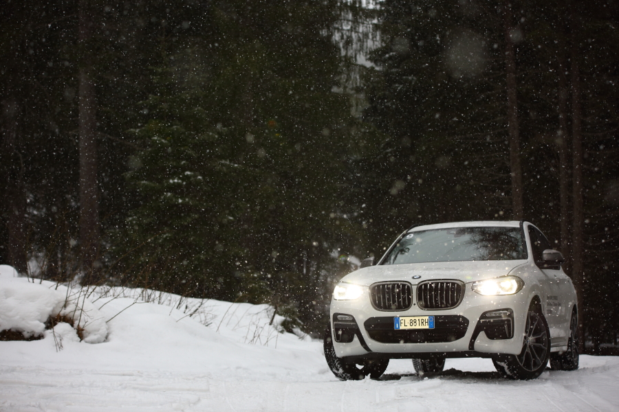 ricciardi-francesca-automotive-photography-fotografo-genova-pubblicità-bmw-automobili-studio-fotografico-app